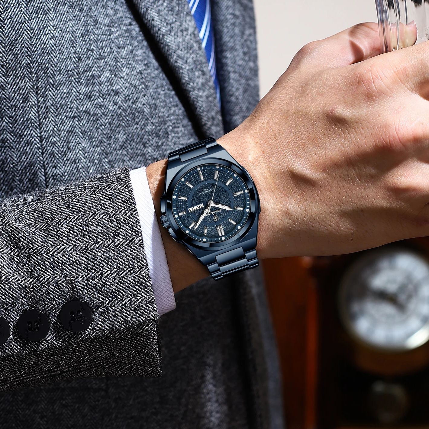 Men Luxury Stainless Steel Watch Waterproof Luminous Quartz Sports Wristwatch
