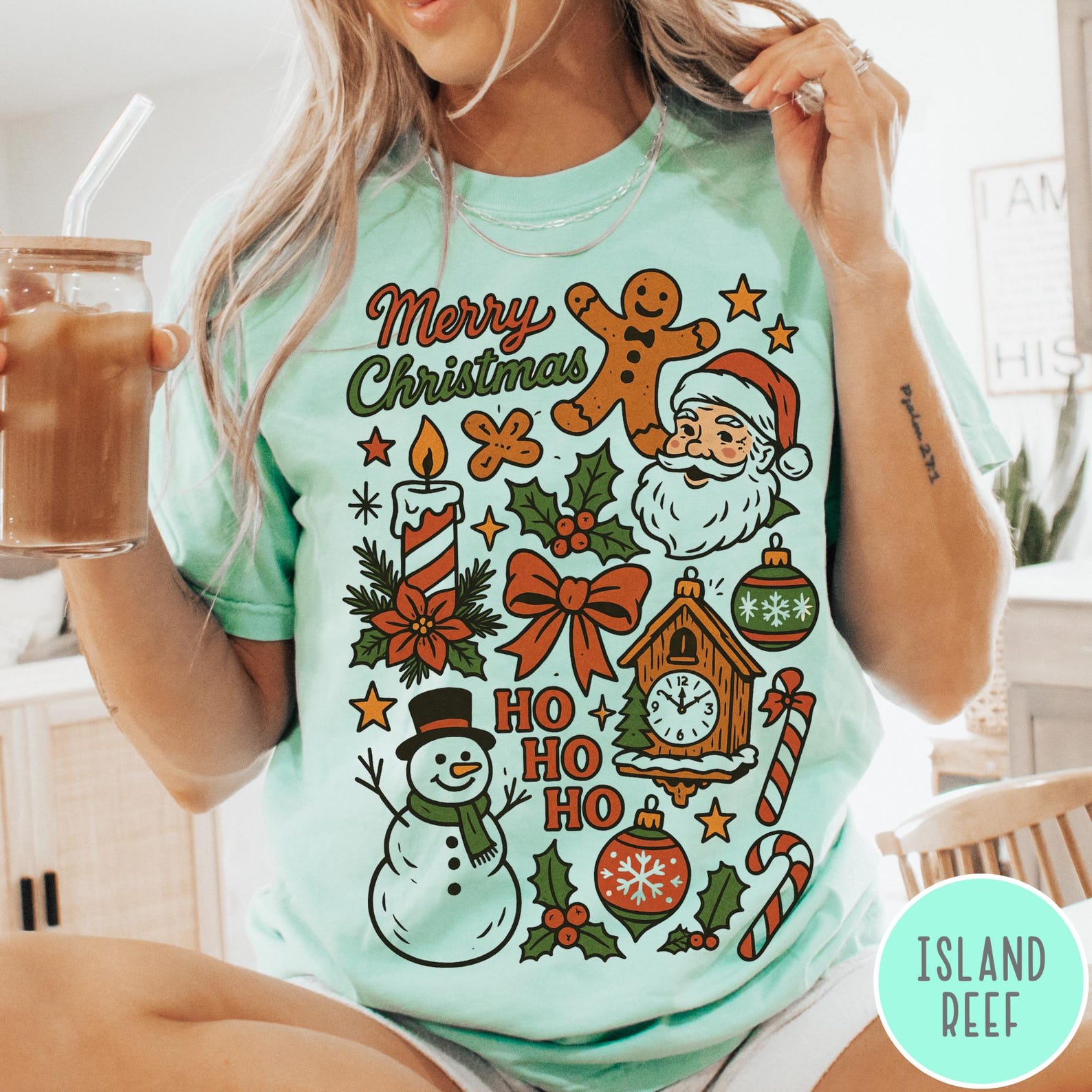 Vintage Christmas Comfort Colors T-Shirt, Merry Christmas, Retro Christmas Aesthetic, Women's Christmas Shirt