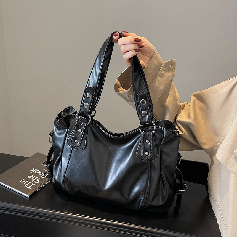 Large Capacity Women's Retro PU Shoulder Tote Bag in Pure Color