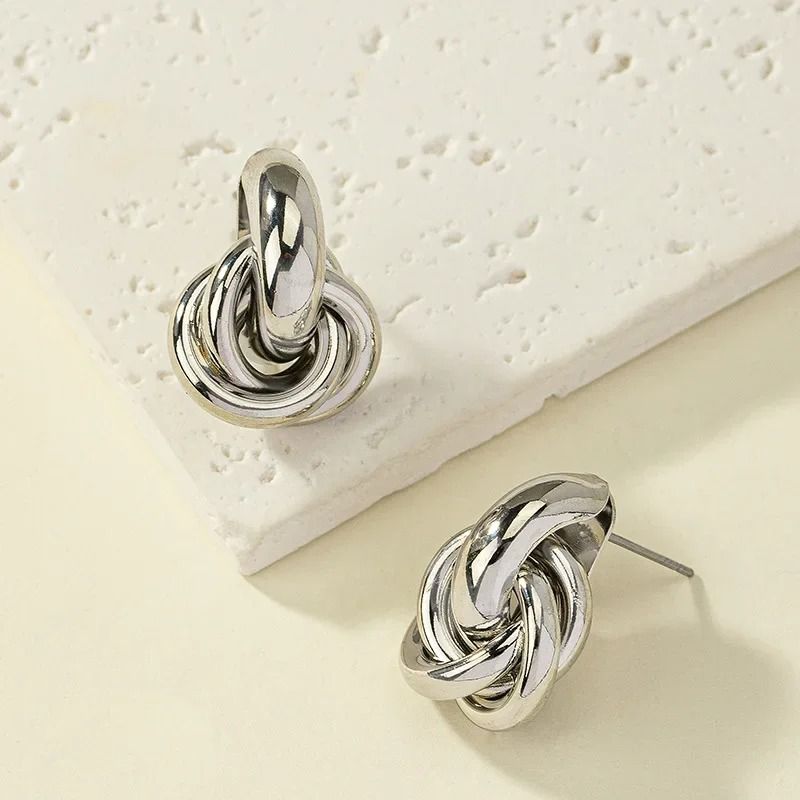 Shiny Plating Knot Hoop Earrings