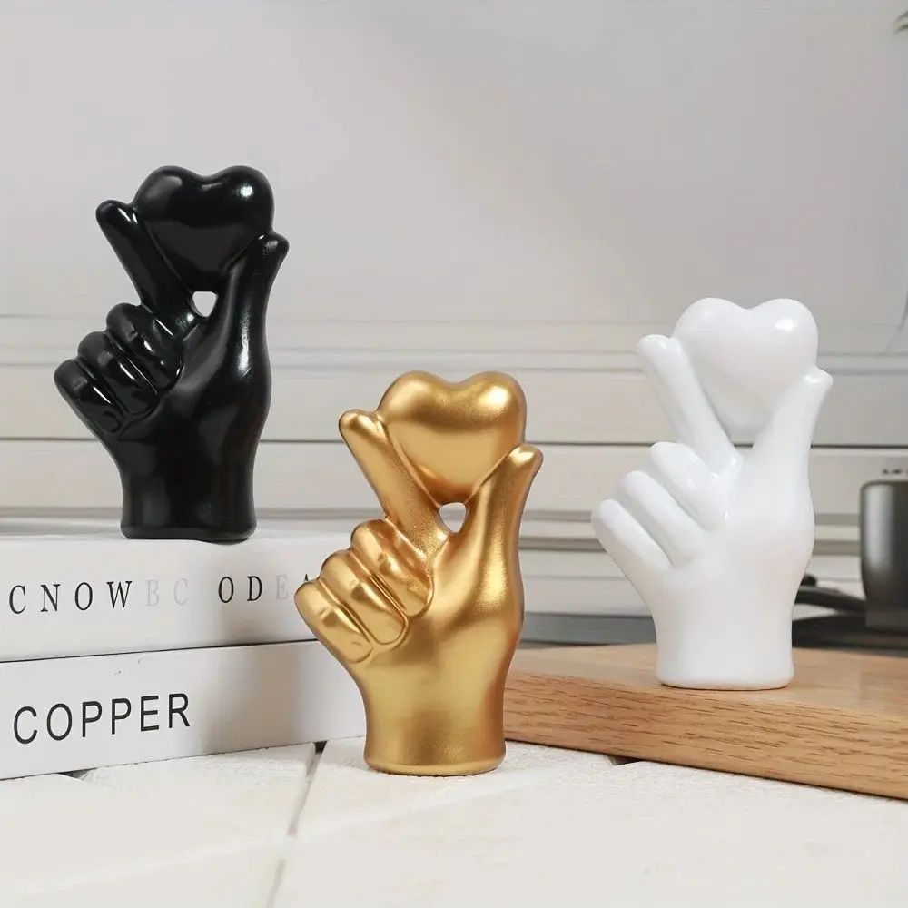 Resin Love Gesture Ornament Romantic Desktop Decor