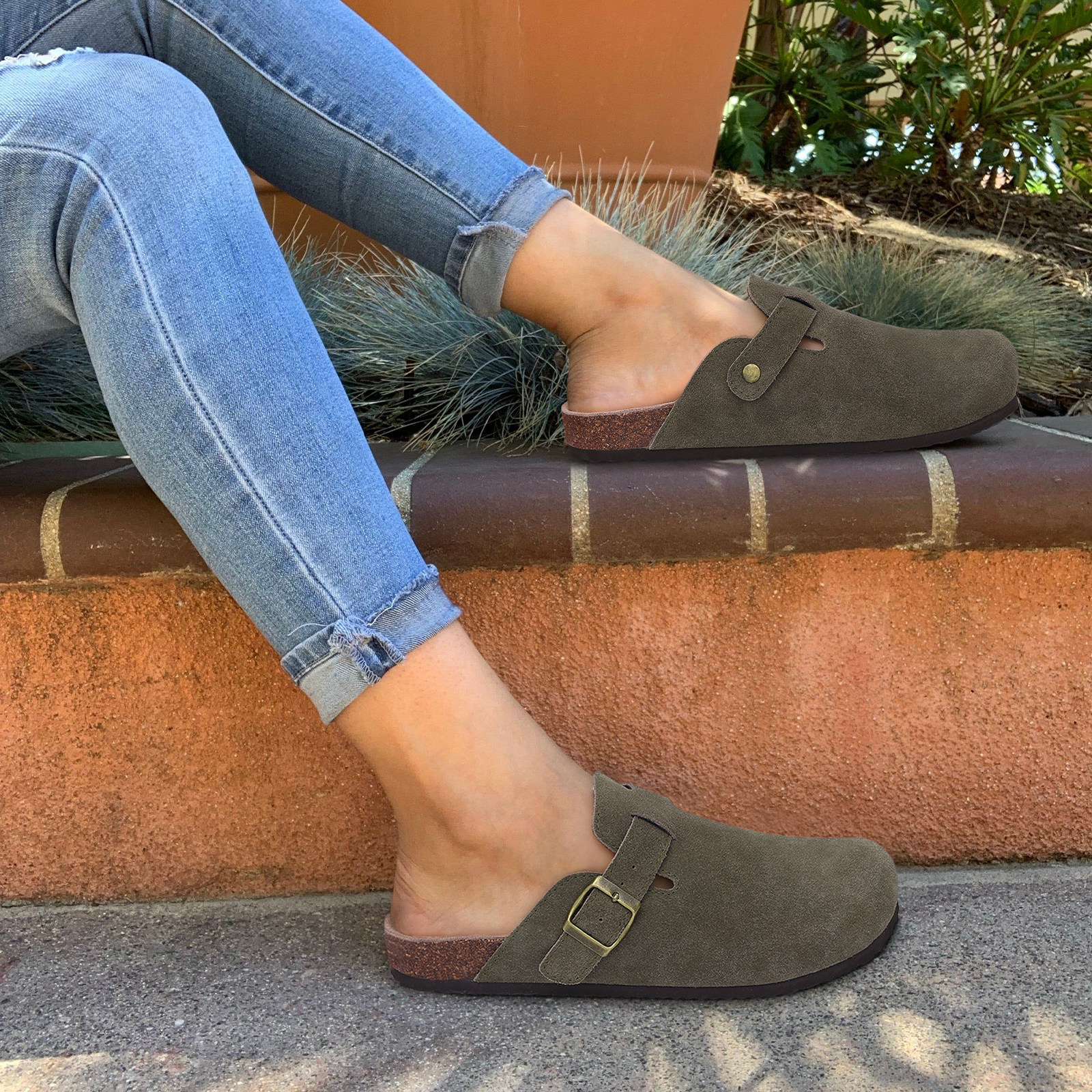 Womens Fashion Slippers with Arch Support Comfortable Cork Sandals for Beach and Home