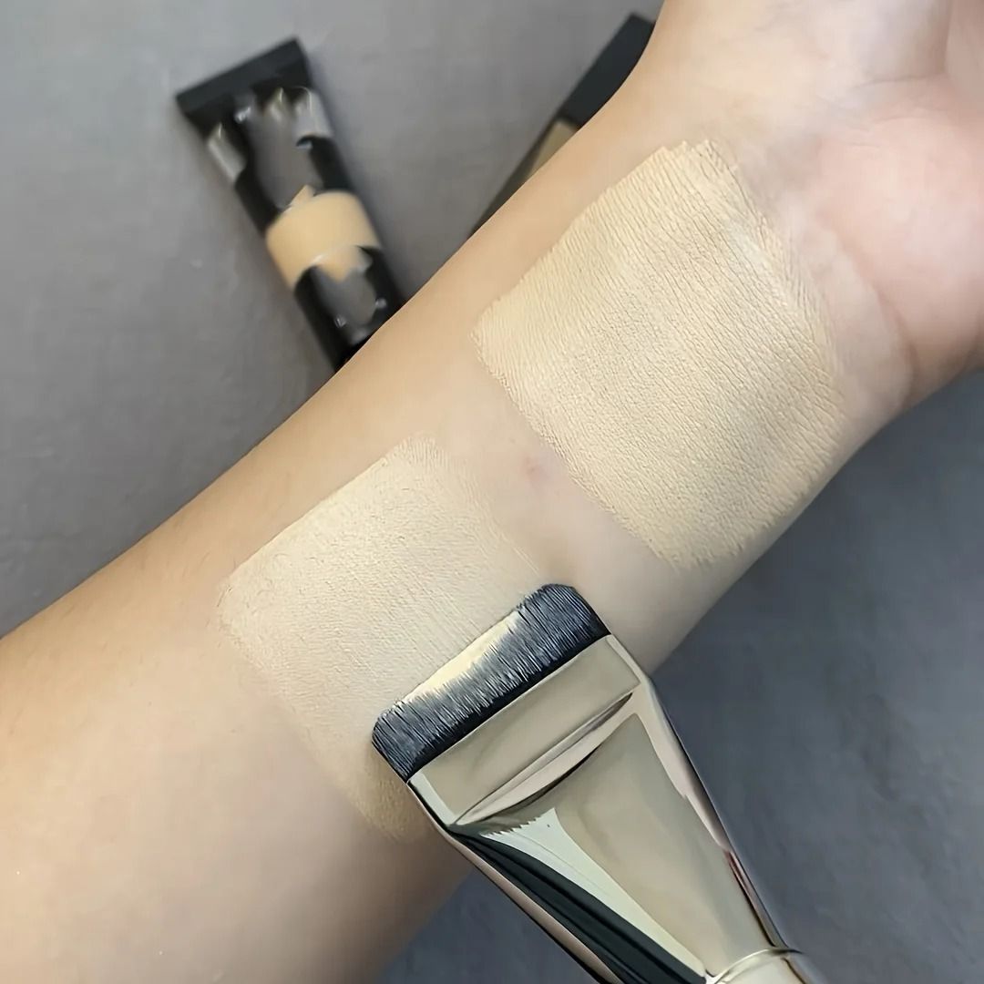 Industrial Standard Ultra-Fine Oval Foundation Brush