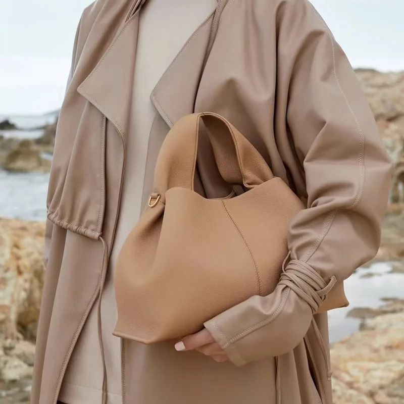 French Luxury Cloud Cake Shoulder Bag Retro European Handbag
