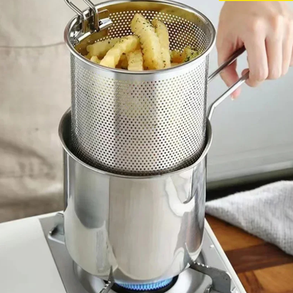 Household Small Oil Pot with Filter, Stainless Steel Fryer for French Fries and Chicken Wings