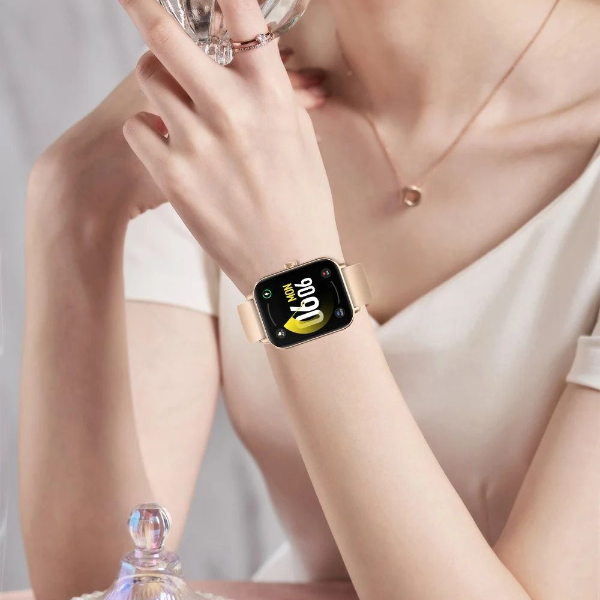 Ultra Screen Bluetooth Calling Smartwatch with HD Display Fitness Tracker for Men Women