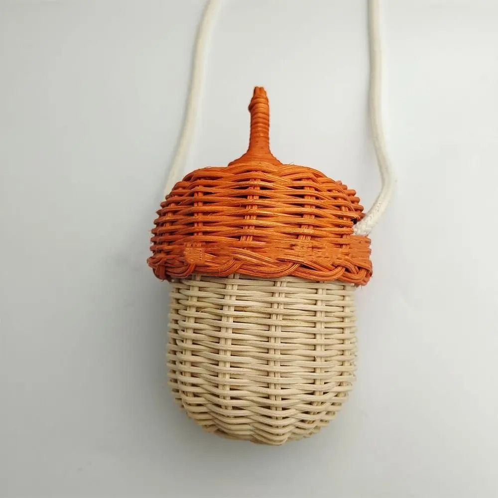Creative Woven Pinecone Rattan Crossbody Bag