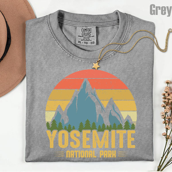 Comfort Colors Yosemite National Park Shirt – Vintage Mountain Graphic Outdoor Tee for Hiking & Travel Lovers
