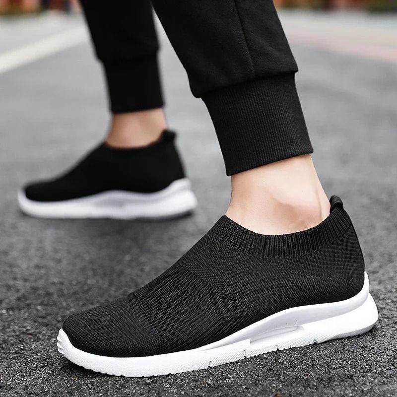 Mens Lightweight Slip On Running Shoes with Breathable Mesh Design