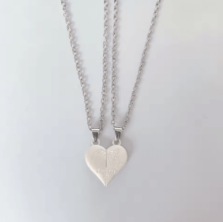 HeartbeatUnion Magnetic Couple Pendant Necklace – Electrocardiogram Heart Jewelry Gift Set
