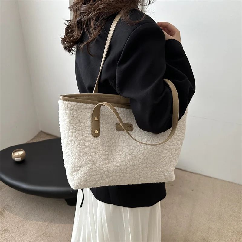CozyCarry Faux Fur Large Capacity Tote Bag | Soft Lamb Wool Women's Winter Shoulder Handbag with Zipper