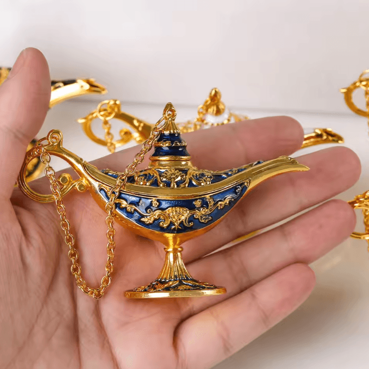 Aladdin Genie Lamp Decor – Vintage Metal Ornament for Home & Display