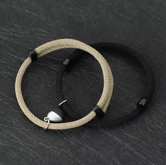 HeartLink Magnetic Couple Bracelets Set – Adjustable Matching Macrame Heart Bracelets for Him & Her