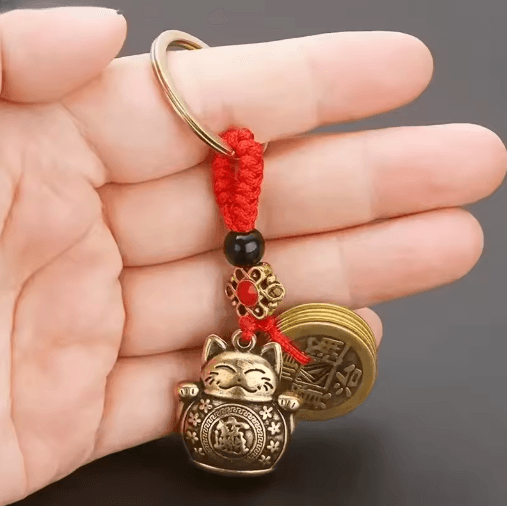 Vintage Lucky Cat Figurine Keychain – Feng Shui Wealth Talisman Mini Ornament