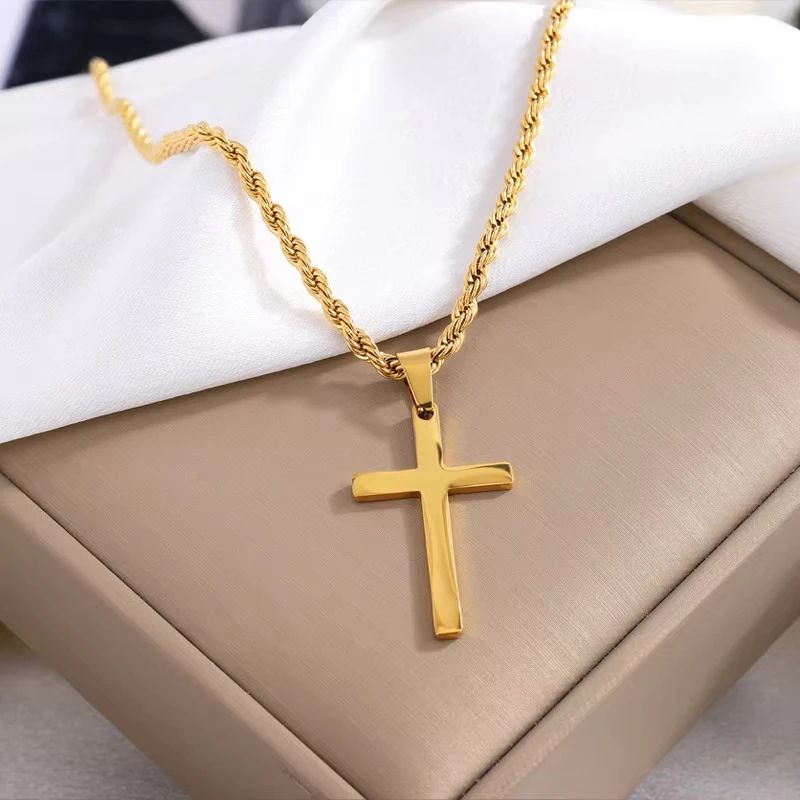 Minimalist Gold Cross Pendant Necklace – Elegant Unisex Cross Necklace for Everyday Faith & Style