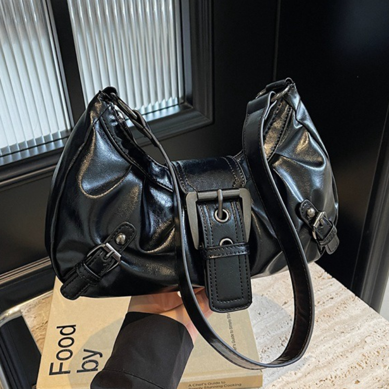 Retro Pleated Hobo Shoulder Bag Stylish Underarm Clutch for Everyday Elegance