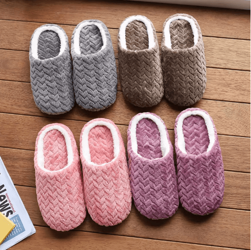 Unisex Fluffy Home Slippers Soft Anti-Slip Indoor Slides for Cozy Winter Comfort