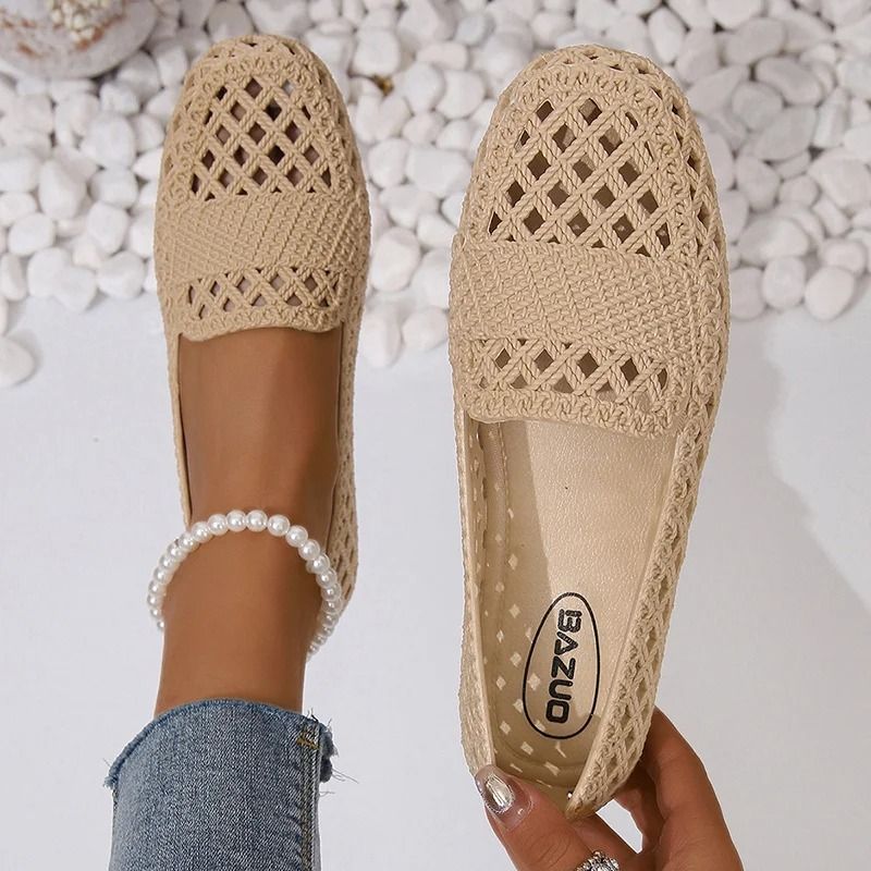 Womens Flat Sole Casual Sandals with Non Slip Toe Cap