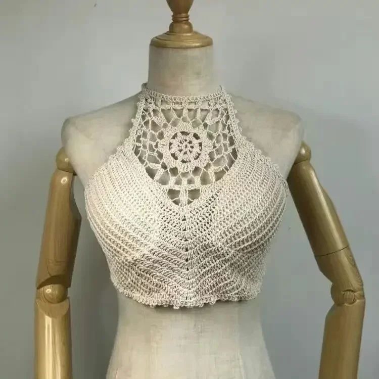 Retro Lace Halter Hollow-Out Crop Top – Tassel Beach Cami with Built-In Bra