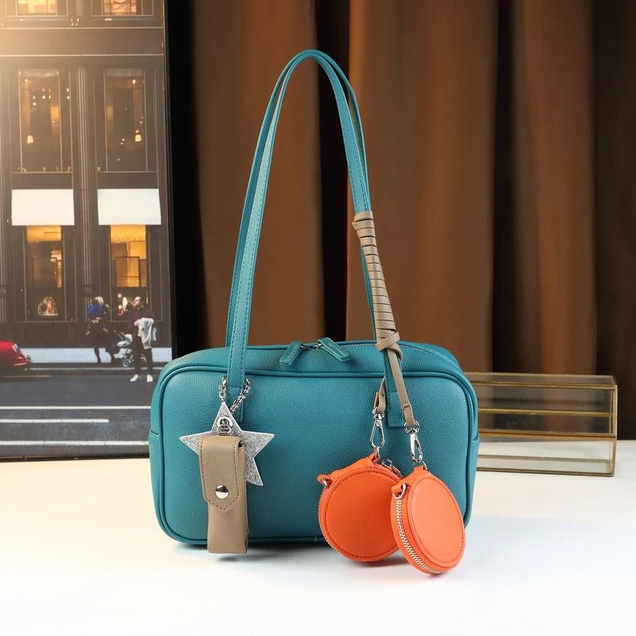 High-Capacity Boston Messenger Handbag