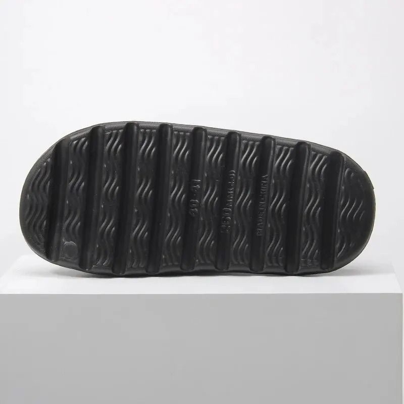 Cloud-Feel Thick-Soled Coconut Slippers – Non-Slip Summer Sandals