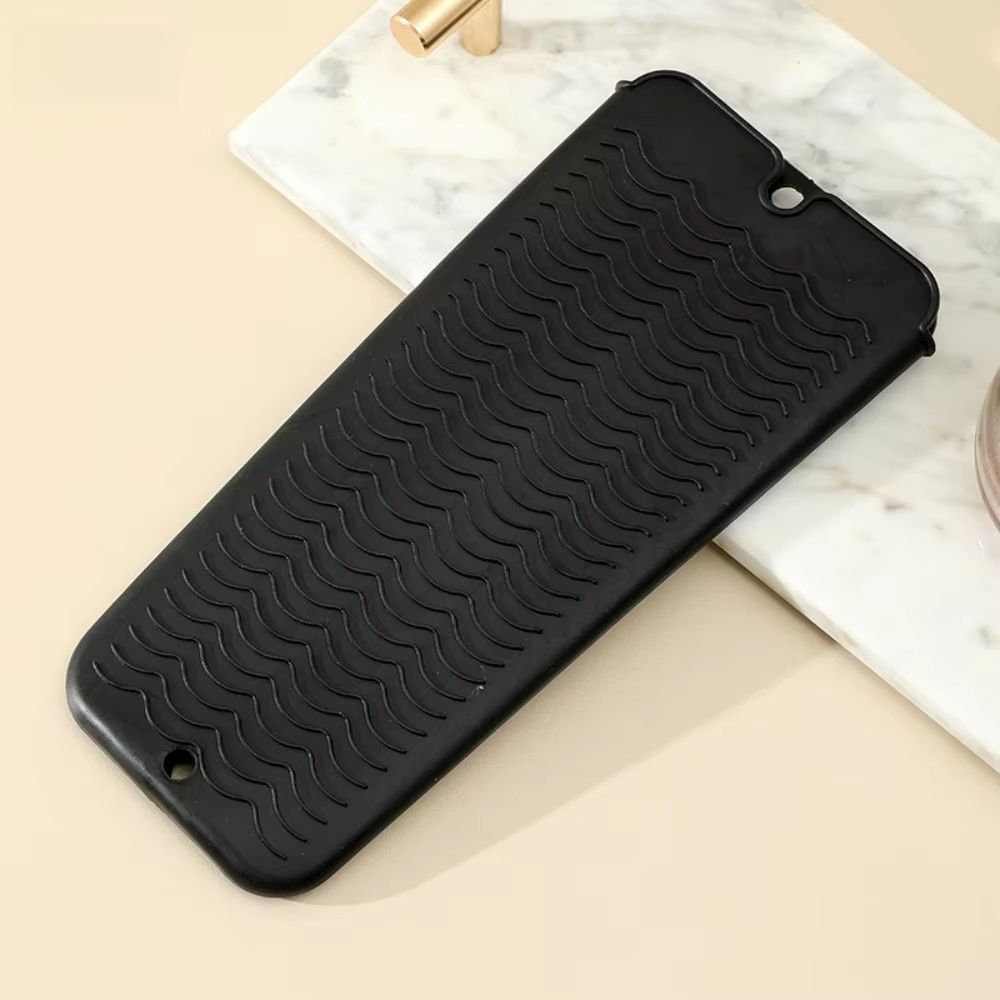 Heat Resistant Silicone Hair Styling Mat and Travel Pouch