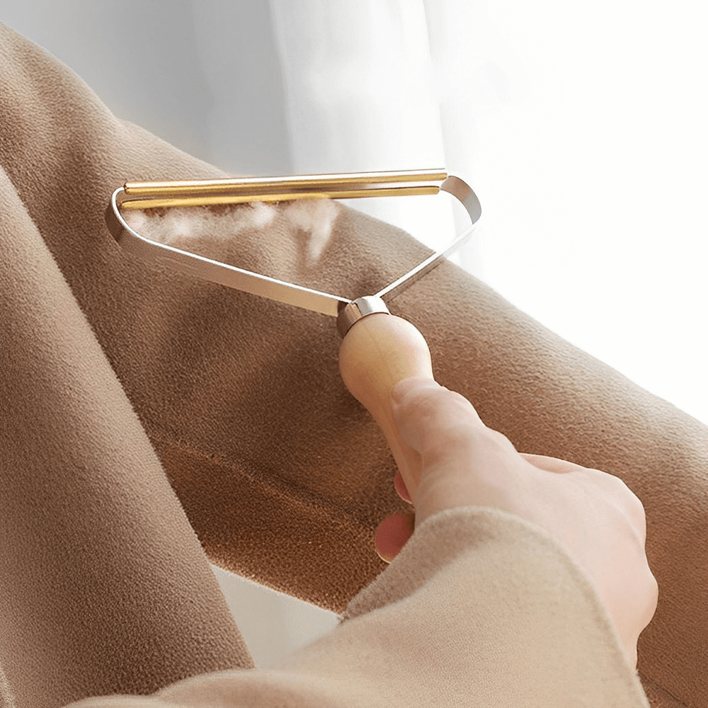 Eco-Savvy Lint and Pilling Remover - Easy, Natural, and Wardrobe-Friendly Solution