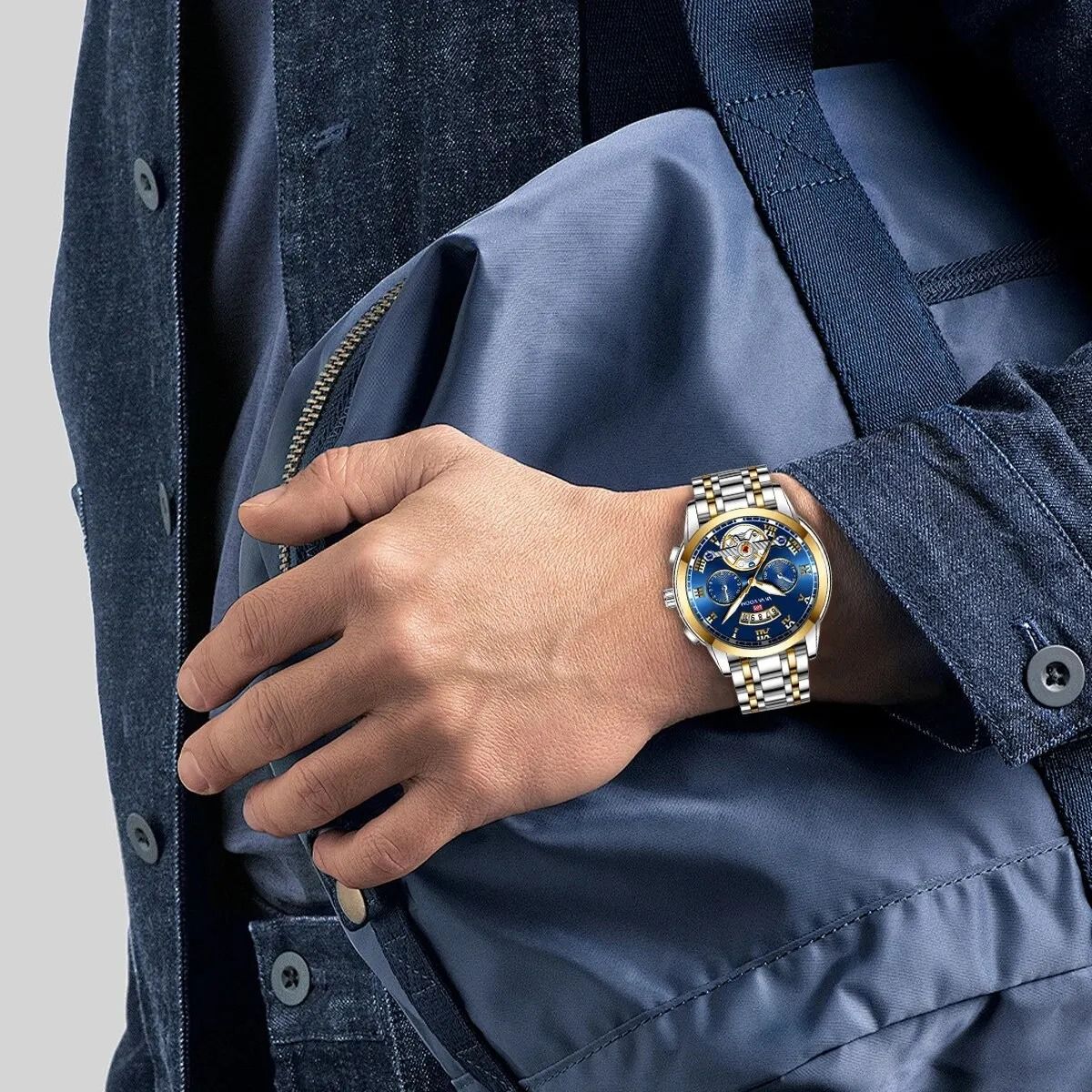 Luxury Stainless Steel Mens Watch with Luminescent Display