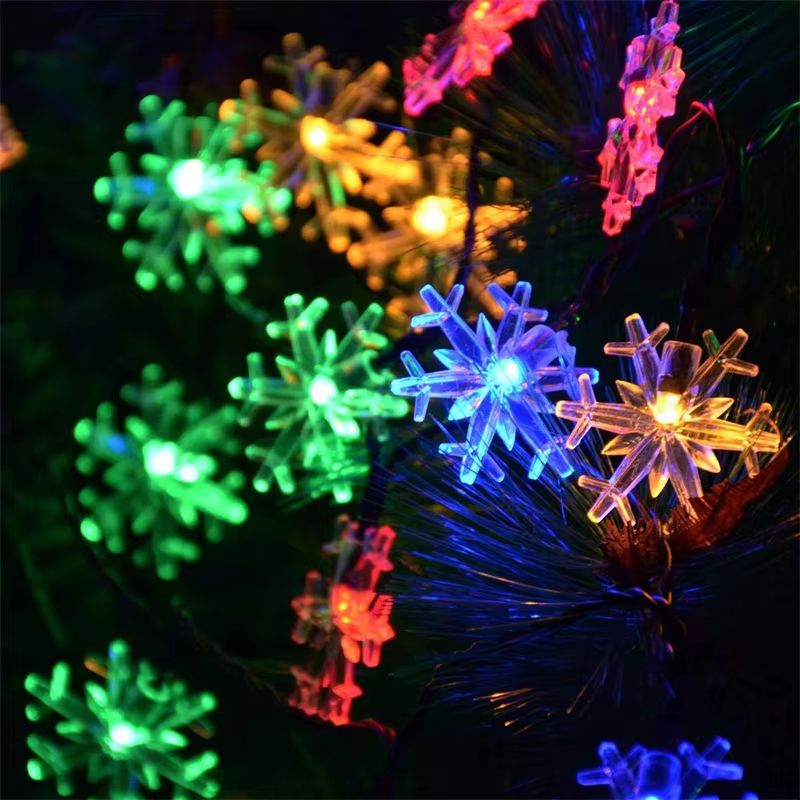 Outdoor Solar Snowflake String Lights for Garden Christmas and Wedding Decor