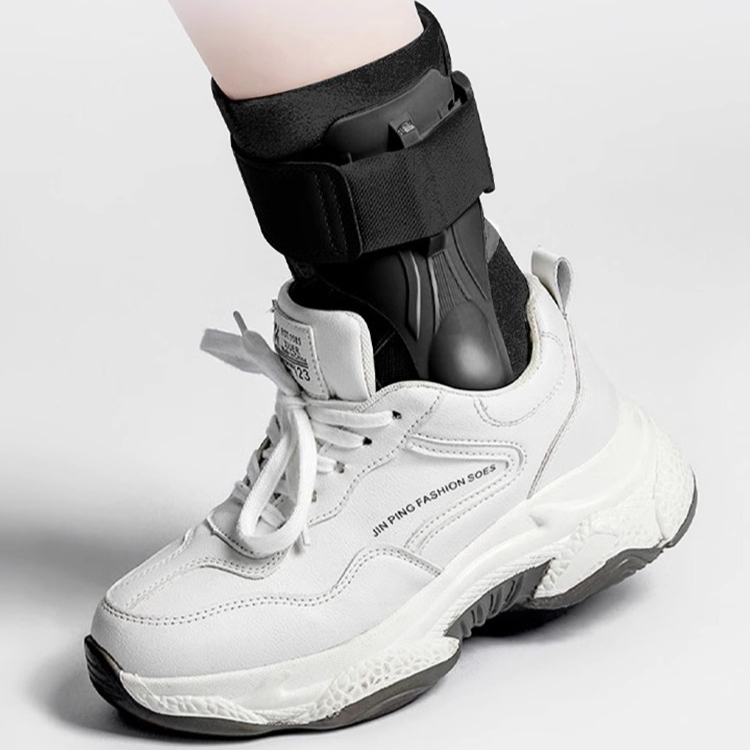 Ankle Brace for Sprained Ankle, Stabilizer with Side Stabilizers, Recovery Splint for Men Women, Tendonitis Support