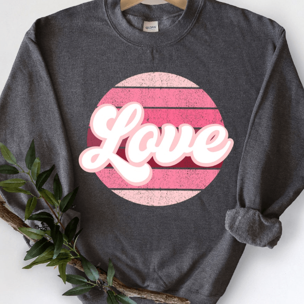 Retro Love Heart Valentine's Day Shirt – Cute Heart Shirt for Women, Perfect Valentine's Day Tee