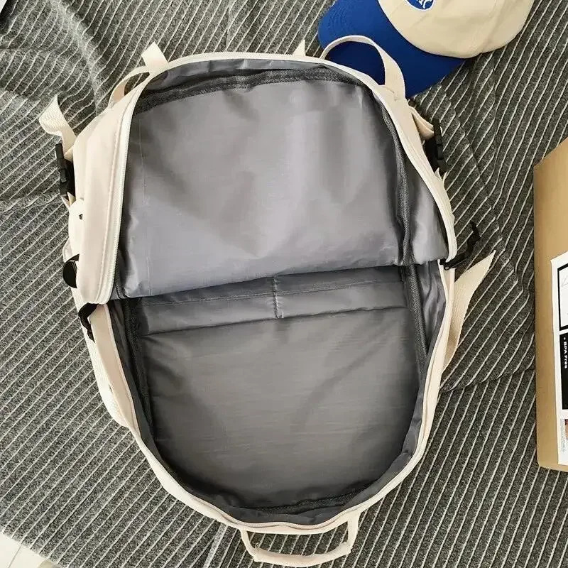 Mens and Womens Universal Nylon Backpack Large Capacity Fashionable Casual Schoolbag Computer Backpack