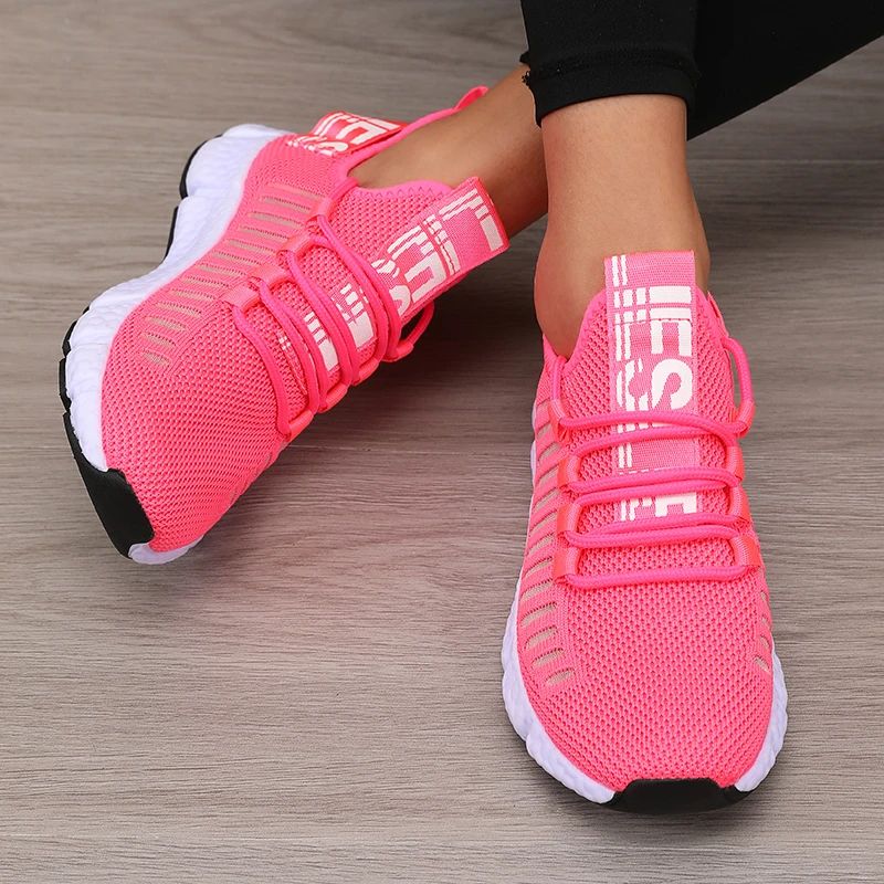 Lightweight Breathable Mesh Sports Walking Shoes