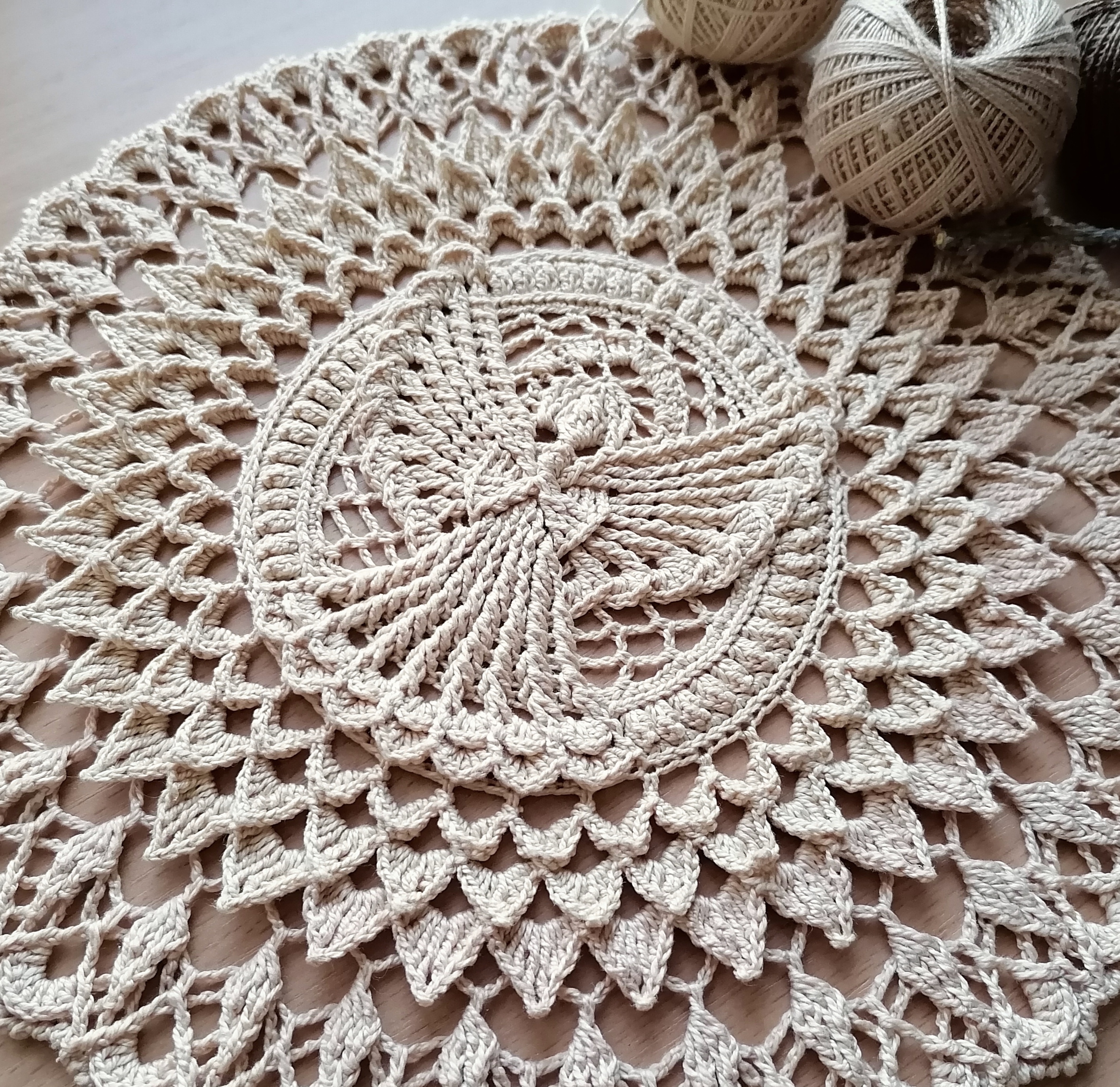 Angel doily crochet pattern