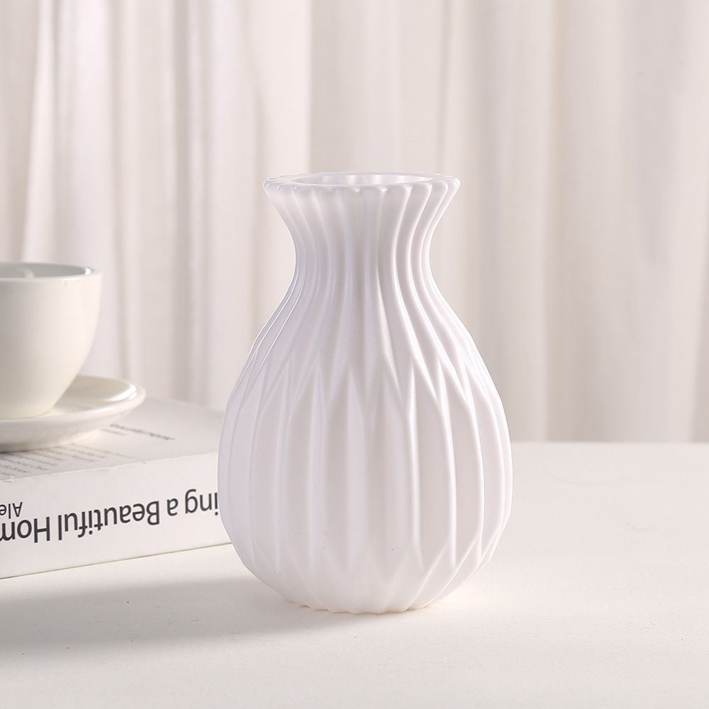 Nordic Decor Imitation Ceramic Flower Pot for Wedding & Home