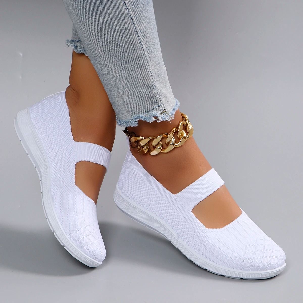 Elevated Breathable Mesh Walking Sneakers