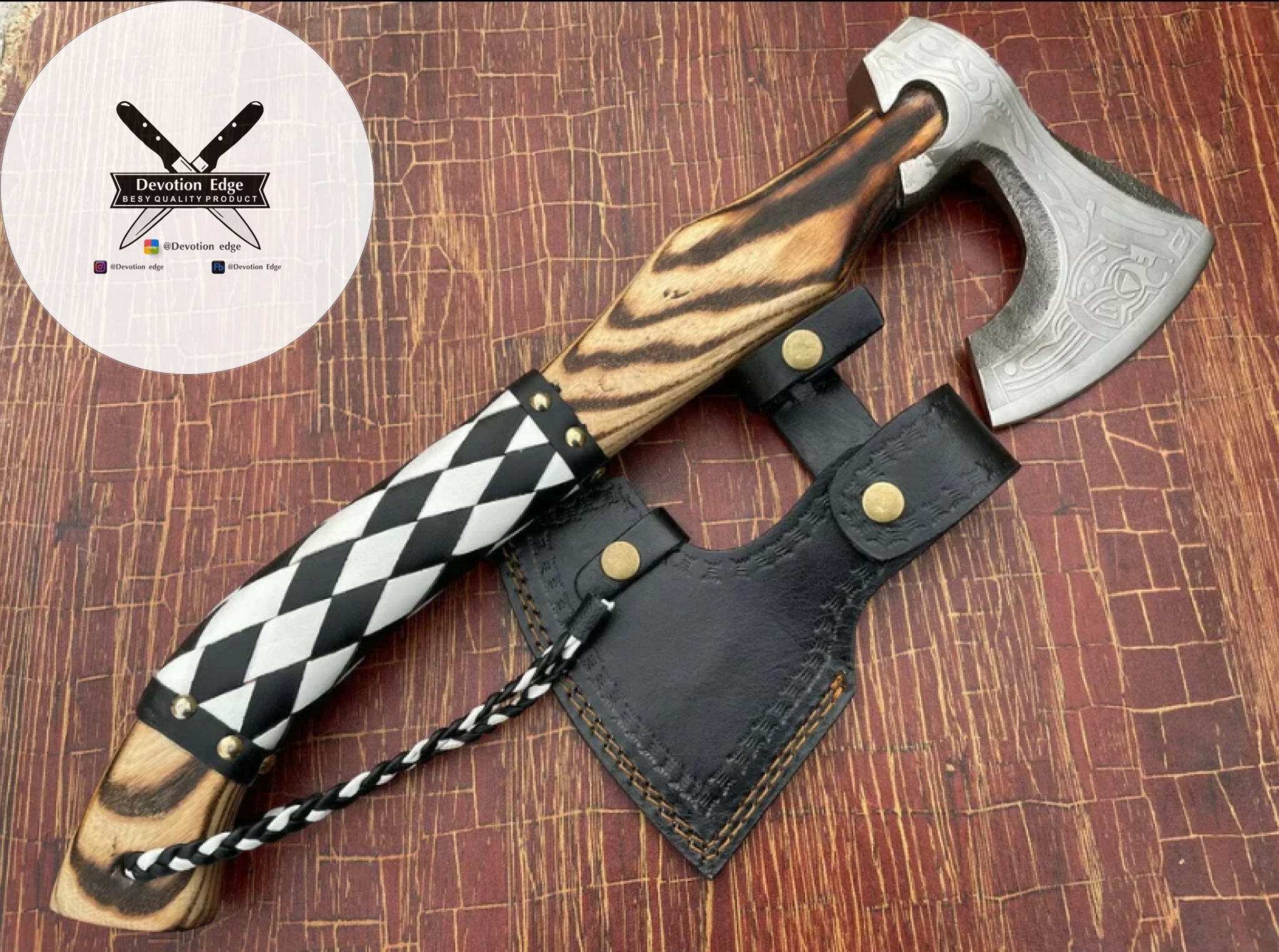 CUSTOM HANDMADE HIGH CARBON STEEL FORGED AXE ETCHED ENGRAVED ASH WOOD HANDLE WITH WHITE LEATHER WRAPPING AND SHEATH.