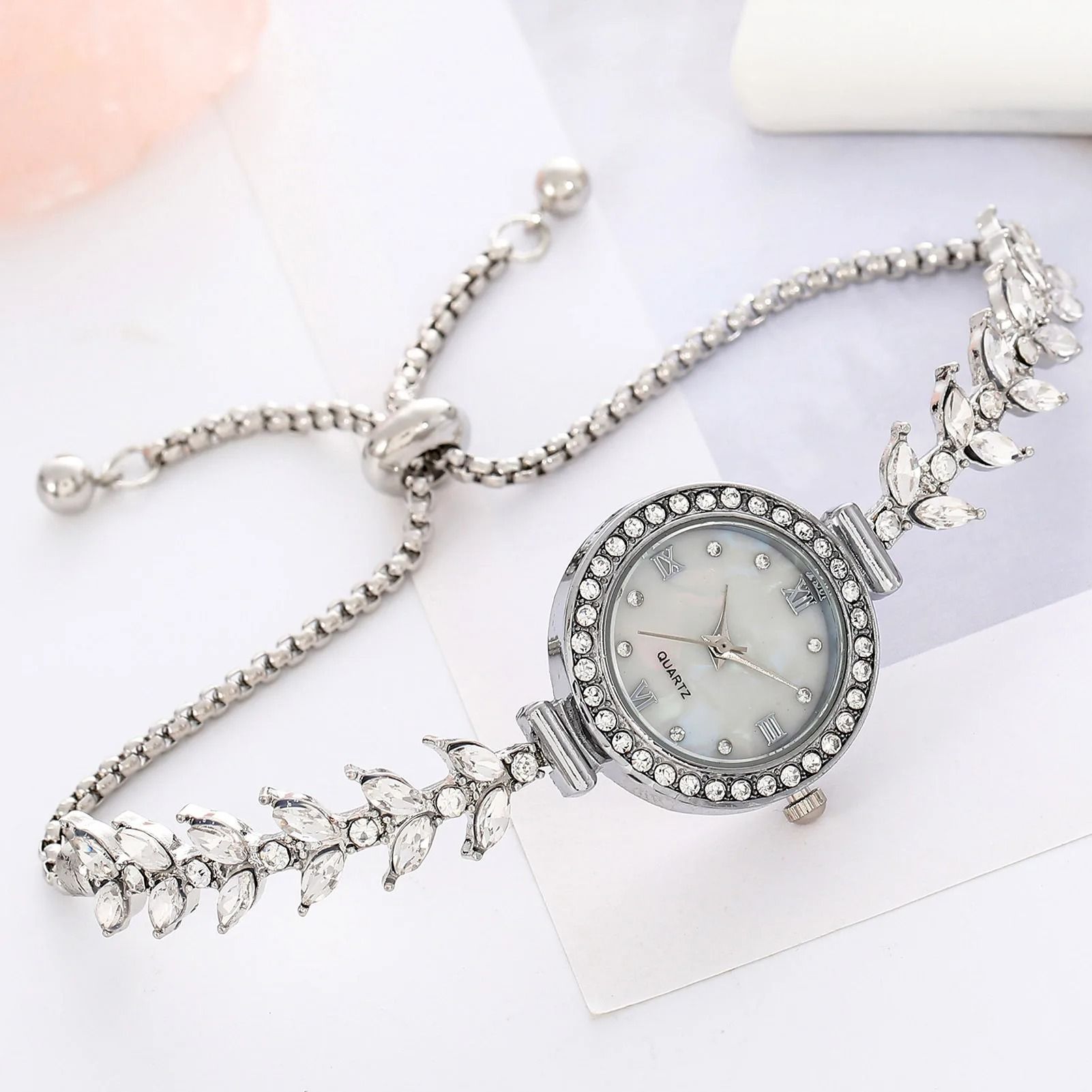 Women's Diamond Inlaid Quartz Crystal Wristwatch