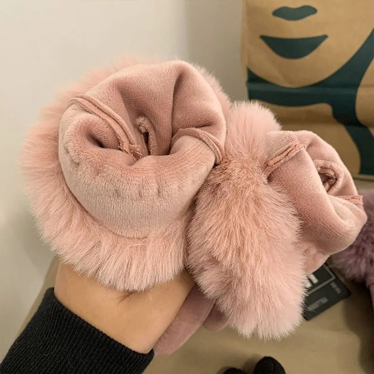 Women Winter Touchscreen Suede Gloves with Plush Cuff and Fleece Lining