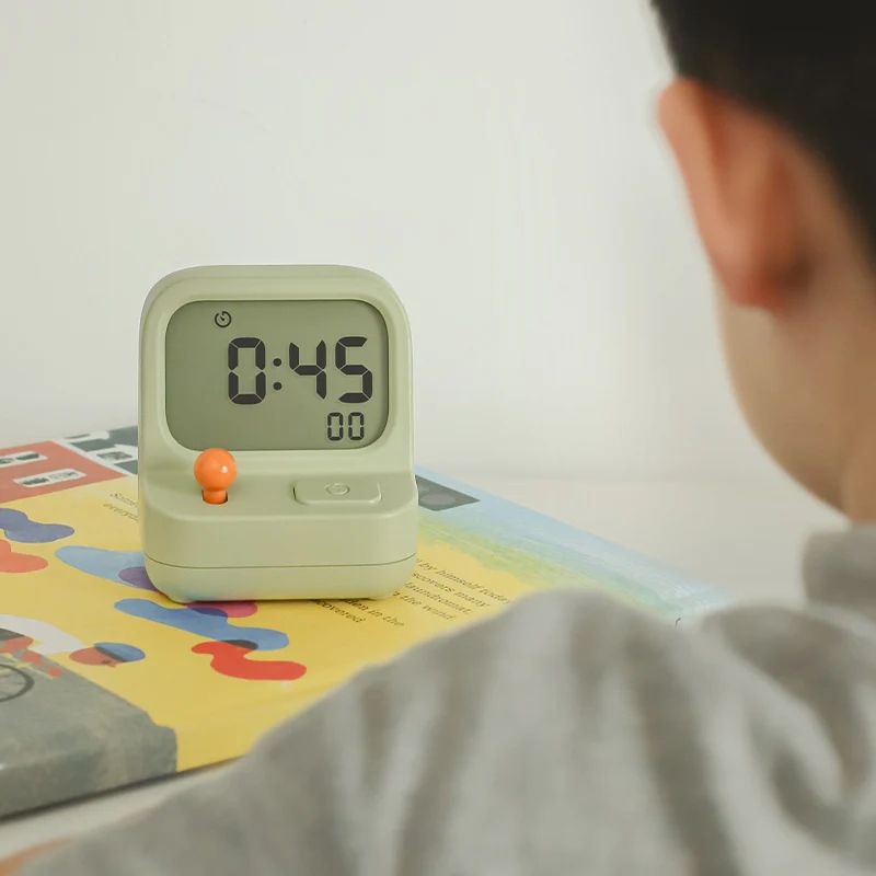 Smart Mini Desktop Alarm Clock – Creative Nostalgic Timer & Snooze Clock