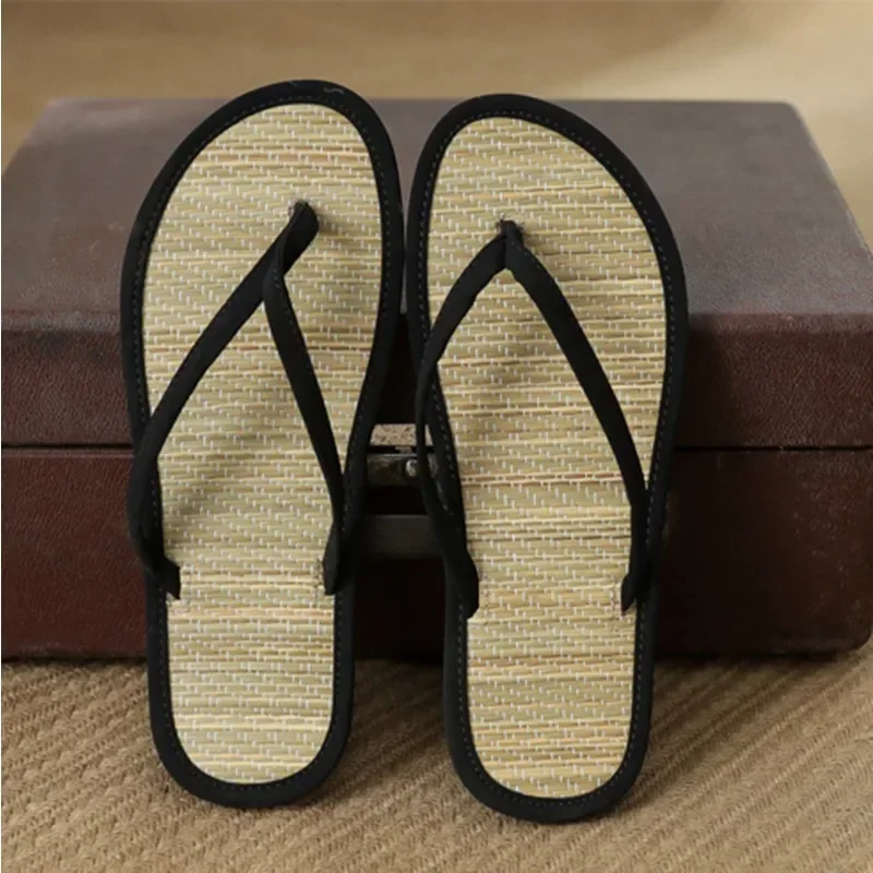 Comfortable Non-Slip Slippers, Summer Women Bamboo Rattan Flip-Flops, Fashionable Bathroom Sandals for Home Use
