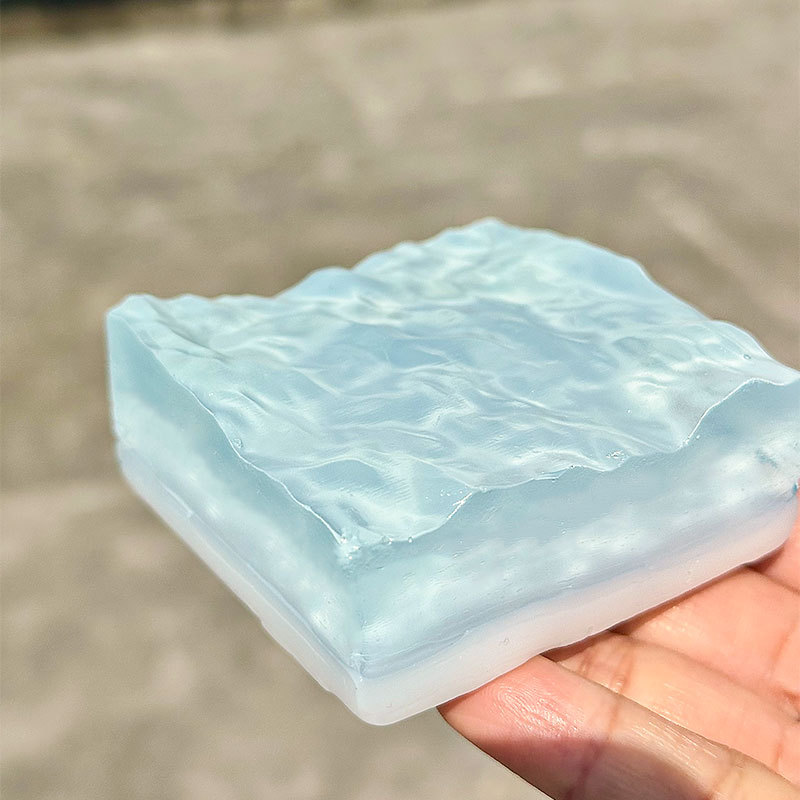 Squishy Ocean Cube Squeeze Toy Super Soft Stress-Relieving Transparent Ocean Cube