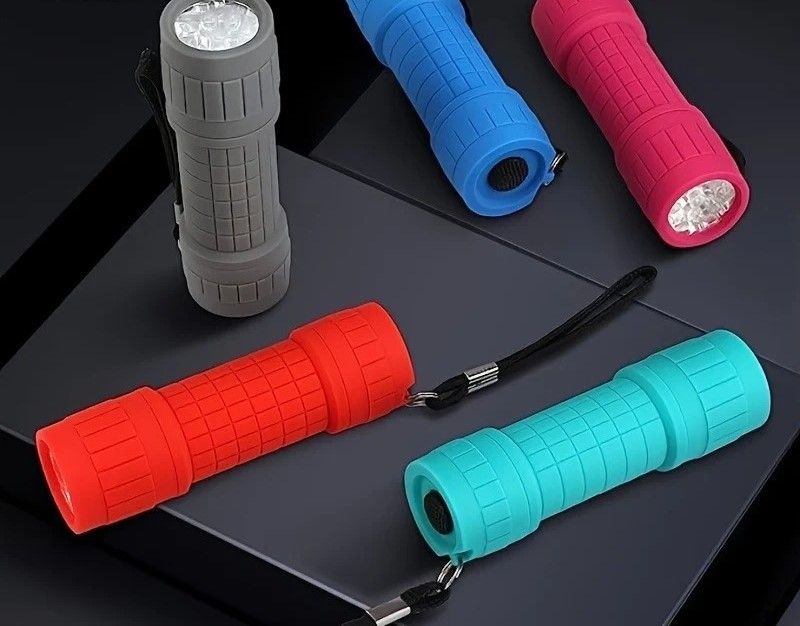 Mini Portable LED Flashlight with Powerful Nine XPE Beads for Outdoor and Emergency Use