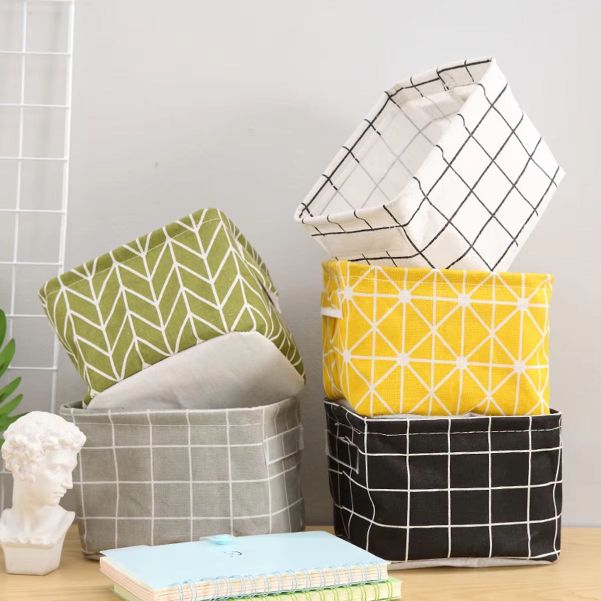 EcoStore Cotton & Hemp Storage Basket – Hand-Held Printed Tabletop Organizer for Fabric & Clothing