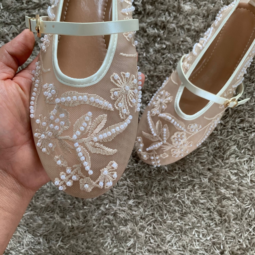 Women Mesh Embroidery Ballet Flats with String Beads, Buckle Strap Mary Jane Shoes, Breathable Comfort Low Heel Flat