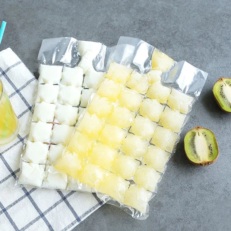 Disposable Ice Cube Bags Self-Sealing Portable Ice Tray Bags for Easy Freezing and Storage