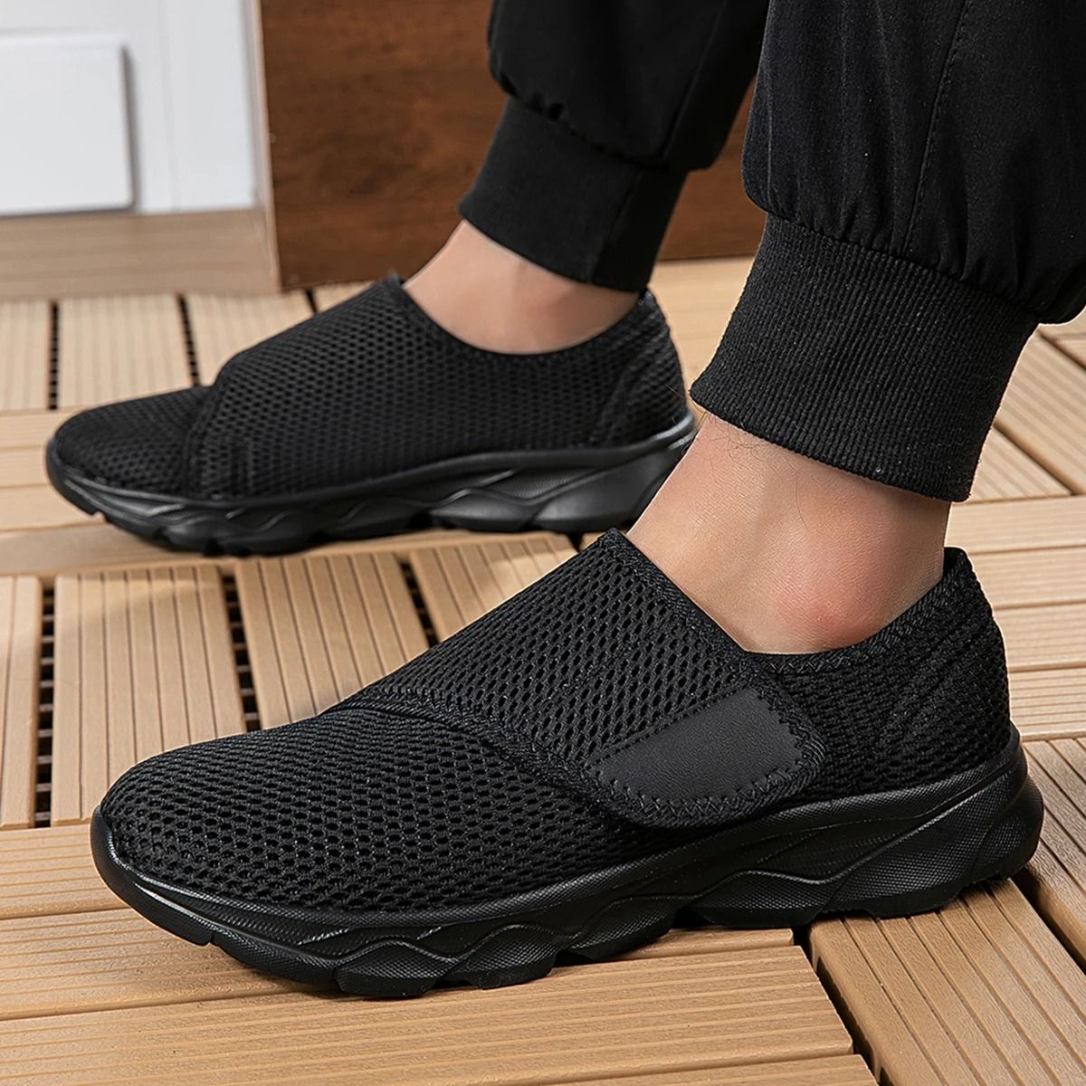 Adjustable Diabetic Walking Shoes for Wide and Swollen Feet Orthopedic Comfort