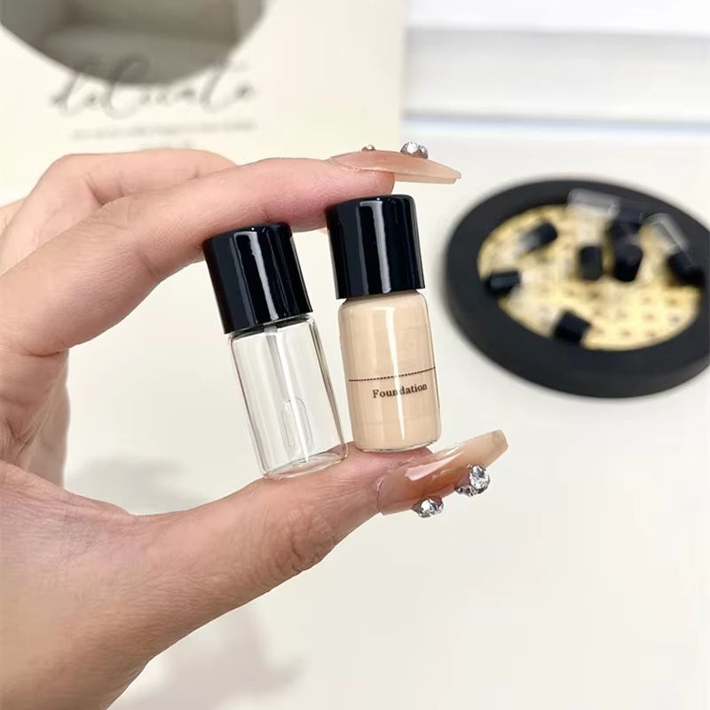 0.14 fl oz Refillable Liquid Foundation Travel Bottle Set with Mini Scoop