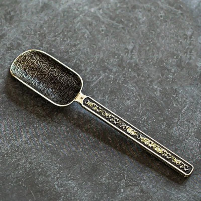 CloudElegance Alloy Tea Spoon – Retro Auspicious Cloud Kung Fu Tea Shovel Tool