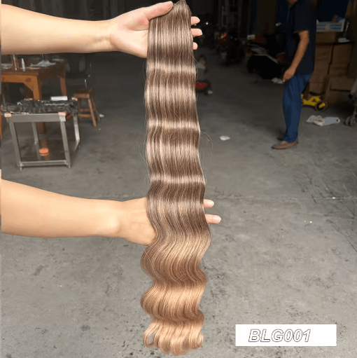 Magicae 30 Inch Ombre Body Wave Synthetic Hair Extension Bundle 200g
